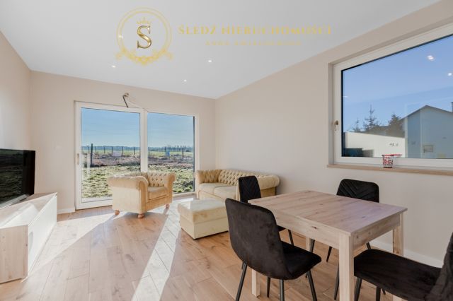 bliźniak, 4 pokoje Chróstnik. Zdjęcie 16