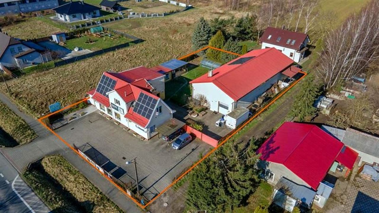 Nieruchomość komercyjna Biesiekierz