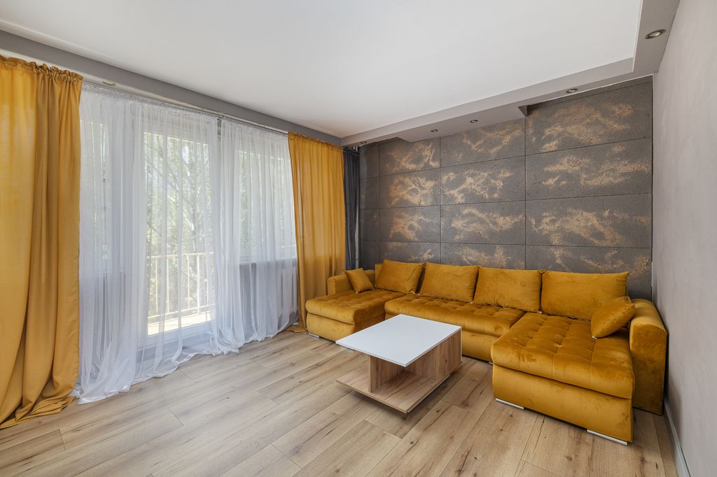 Mieszkanie 3-pokojowe Warszawa Mokotów, ul. Capri. Zdjęcie 4