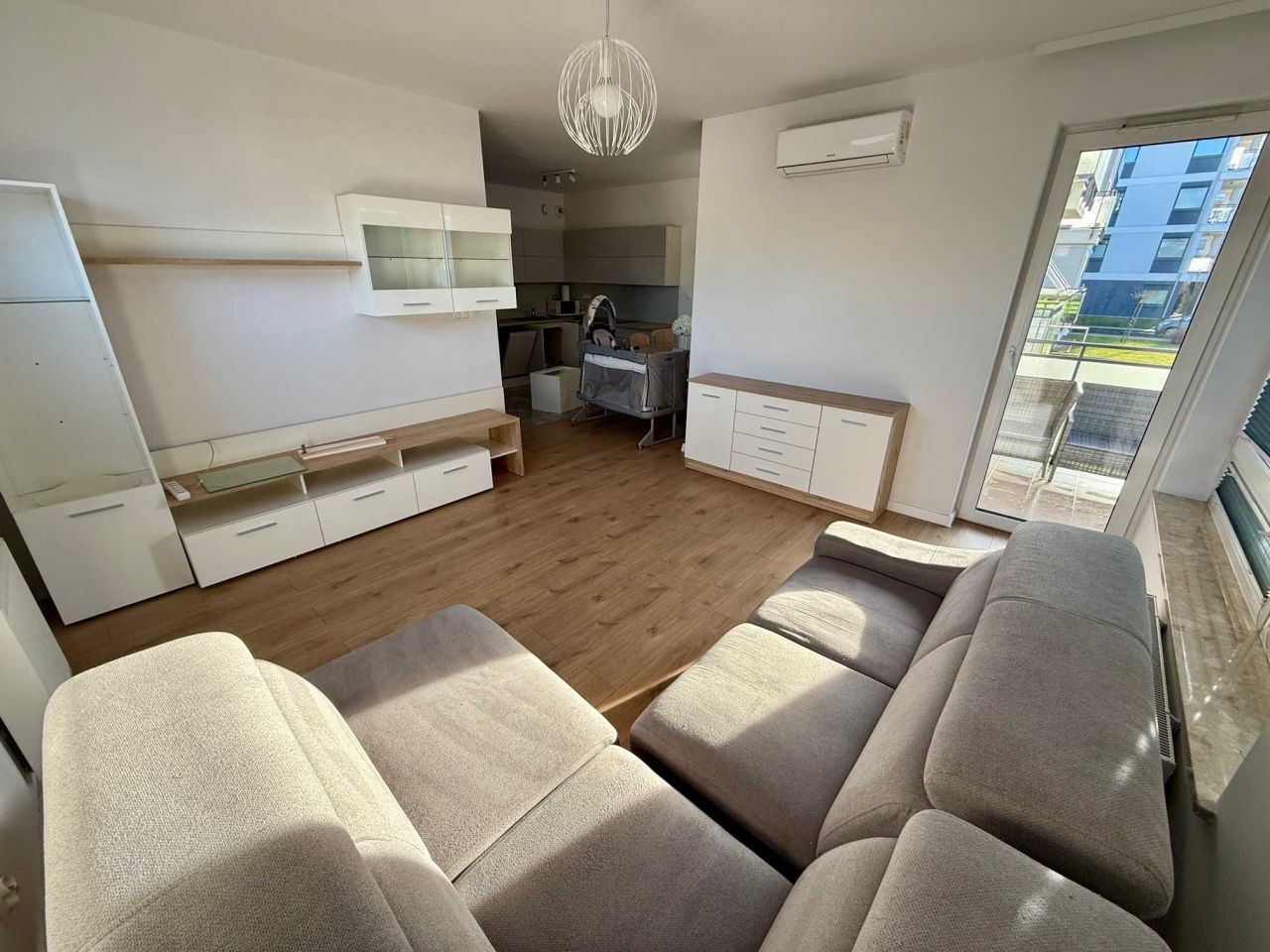 Mieszkanie 2-pokojowe Radomsko. Zdjęcie 2