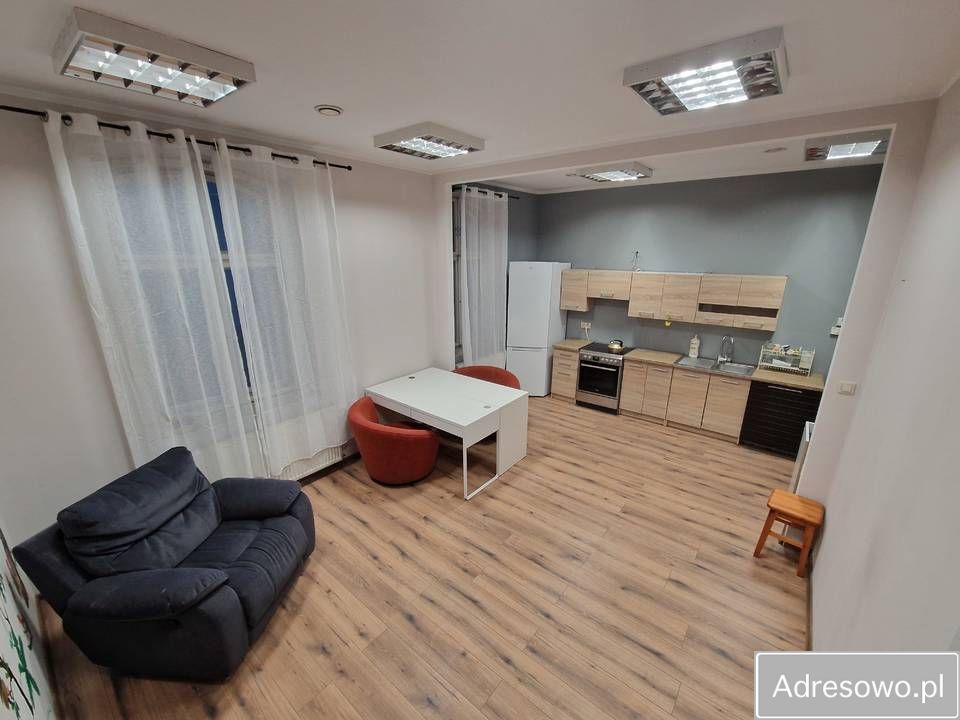 Mieszkanie 4-pokojowe Bydgoszcz Śródmieście, ul. 3 Maja. Zdjęcie 2