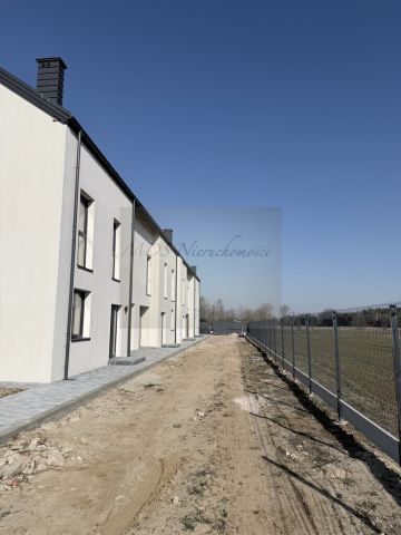 dom szeregowy, 5 pokoi Sobienie Szlacheckie. Zdjęcie 8