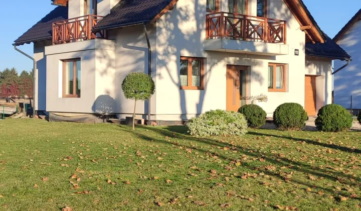 dom wolnostojący, 5 pokoi Miedary, ul. Główna