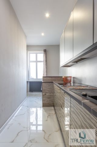 Mieszkanie 3-pokojowe Katowice Śródmieście, ul. Jana Matejki. Zdjęcie 9