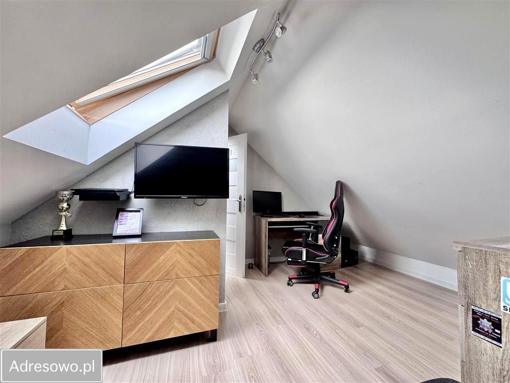 Mieszkanie 4-pokojowe Nowy Tuchom. Zdjęcie 5