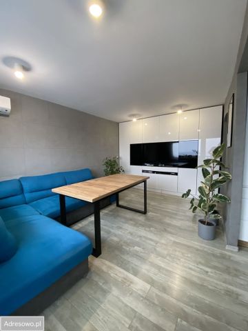 Mieszkanie 3-pokojowe Mysłowice Centrum, ul. Adama Mickiewicza. Zdjęcie 1