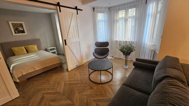 Mieszkanie 4-pokojowe Wrocław Stare Miasto, Most św. Antoniego. Zdjęcie 1