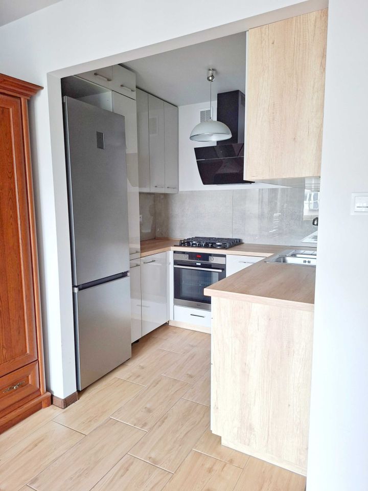 Mieszkanie 3-pokojowe Kielce Czarnów. Zdjęcie 5