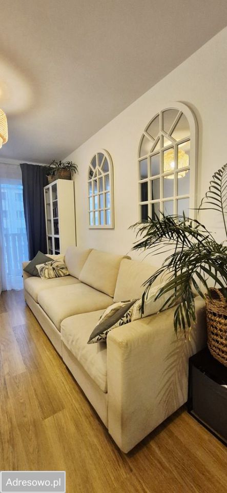 Mieszkanie 3-pokojowe Jelenia Góra Cieplice Śląskie-Zdrój, ul. Dwudziestolecia. Zdjęcie 1