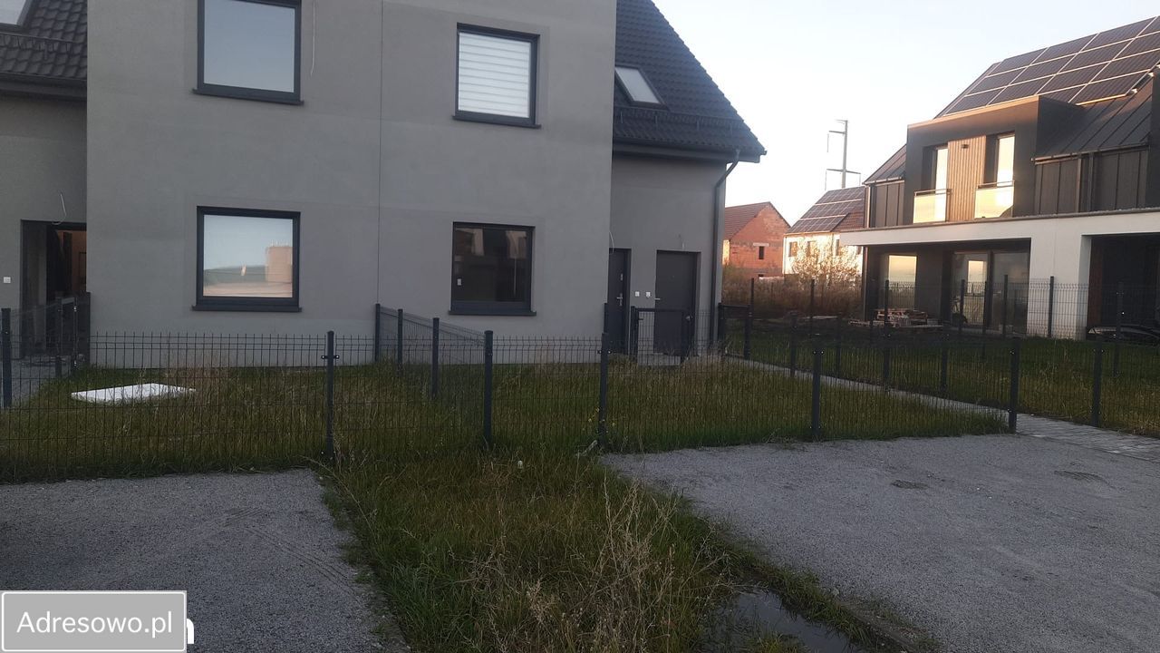 Mieszkanie 3-pokojowe Mędłów. Zdjęcie 2