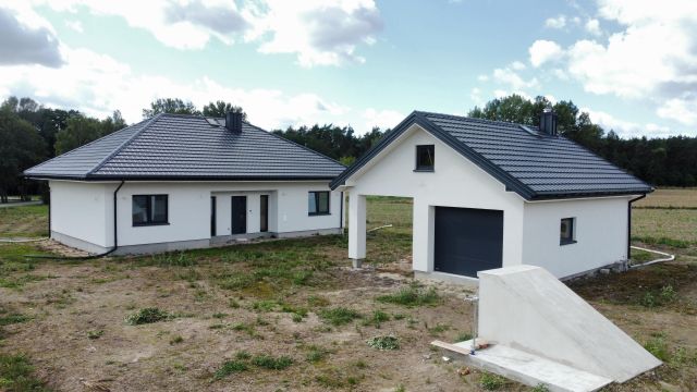 dom wolnostojący, 3 pokoje Wierzchowiska Dolne. Zdjęcie 1