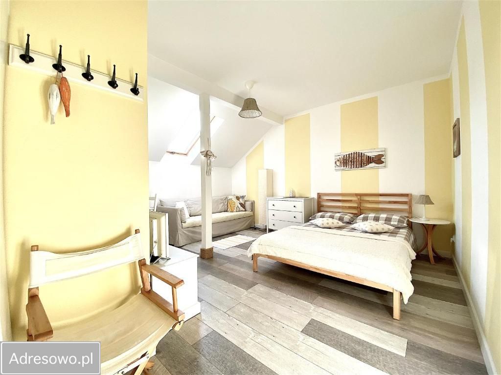 dom szeregowy, 7 pokoi Przewłoka, ul. Konstantego Ildefonsa Gałczyńskiego. Zdjęcie 6