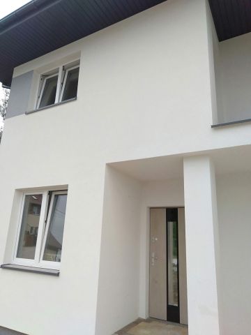 dom wolnostojący, 5 pokoi Kady, ul. Środkowa. Zdjęcie 1