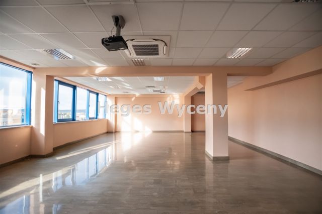 Biuro Jawor, ul. Kuziennicza. Zdjęcie 1