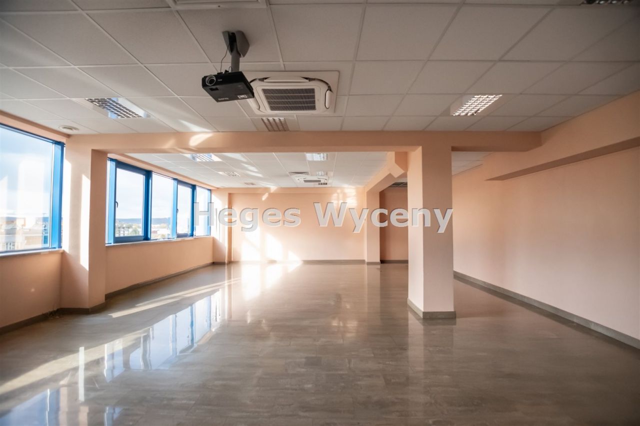 Biuro Jawor, ul. Kuziennicza