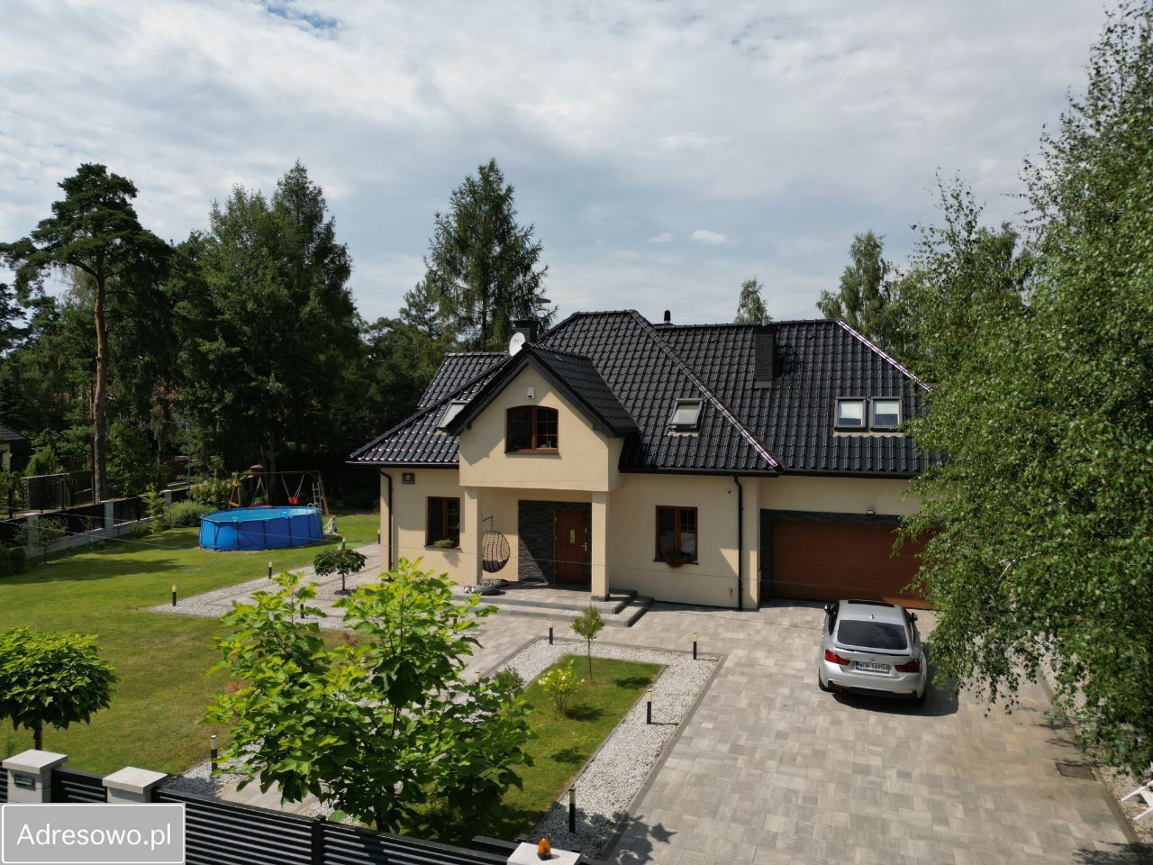 dom wolnostojący, 8 pokoi Międzyborów. Zdjęcie 1