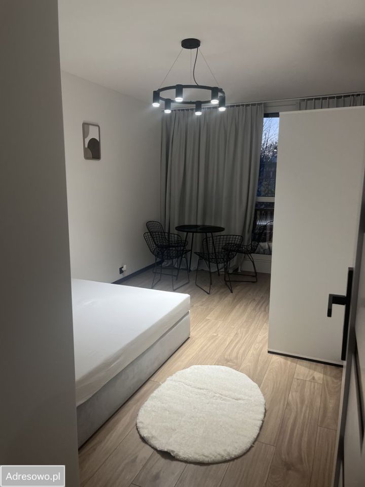 Mieszkanie 3-pokojowe Wrocław Szczepin, ul. Stefana Czarnieckiego. Zdjęcie 3