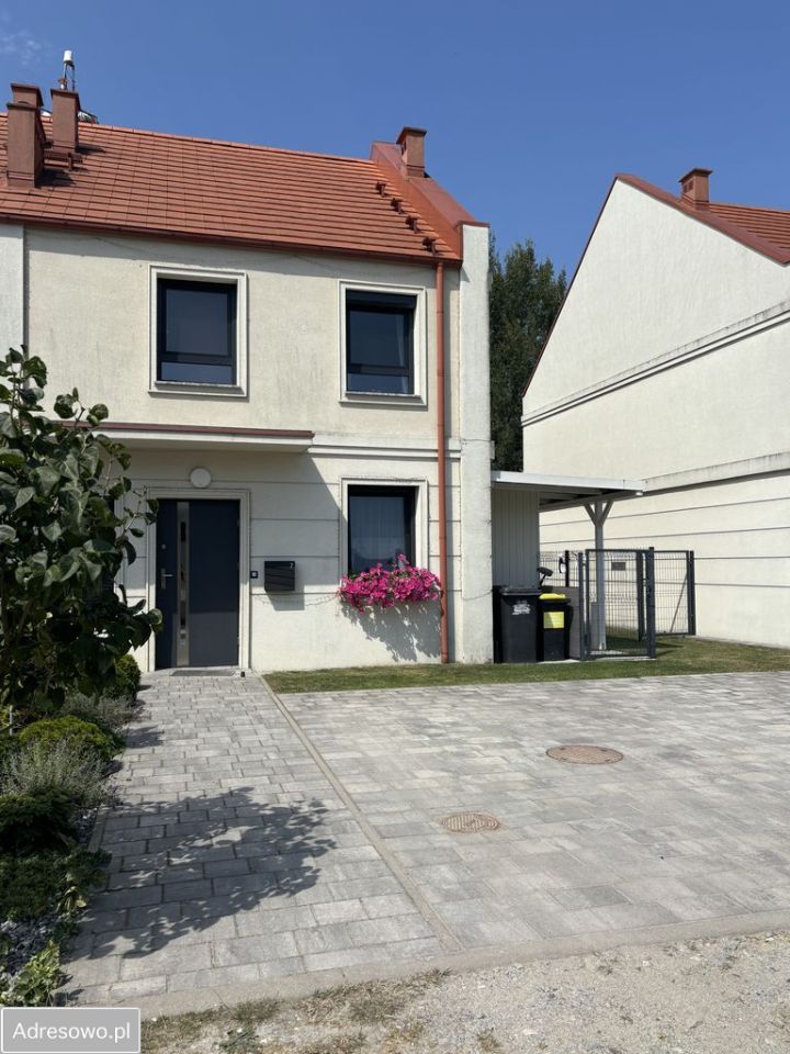 bliźniak, 4 pokoje Krzyków. Zdjęcie 1