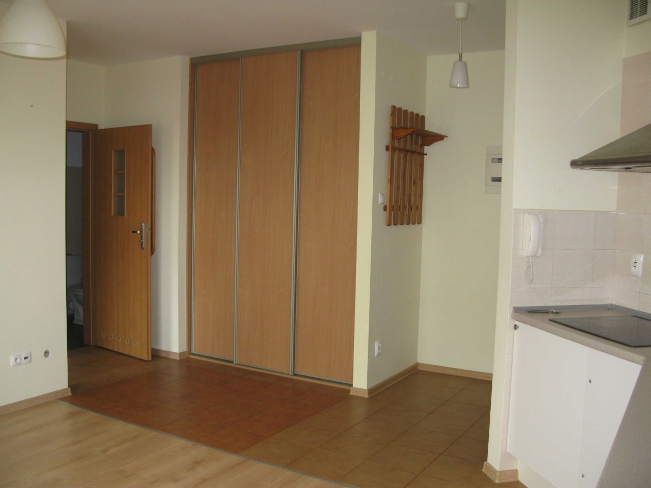 Mieszkanie 2-pokojowe Skierniewice. Zdjęcie 4