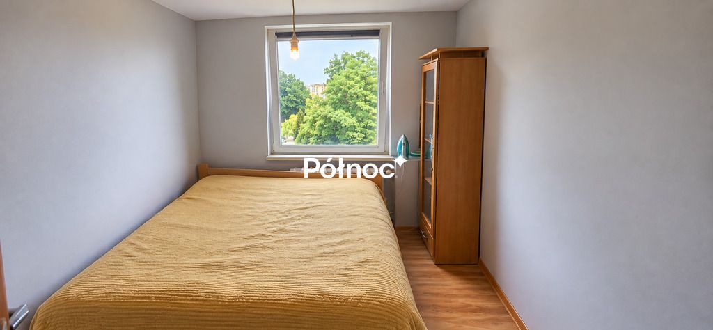 Mieszkanie 3-pokojowe Ozimek, pl. Plac Wolności. Zdjęcie 3