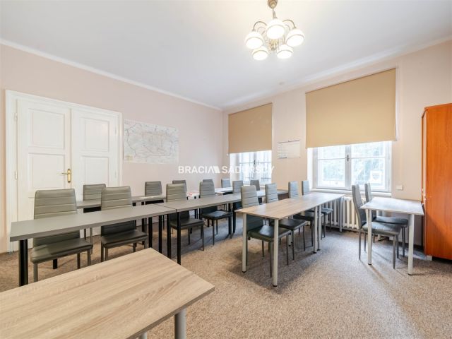 Mieszkanie 3-pokojowe Kraków Stare Miasto, pl. gen. Władysława Sikorskiego. Zdjęcie 8