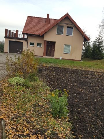 dom wolnostojący, 5 pokoi Kamienny Smug. Zdjęcie 1