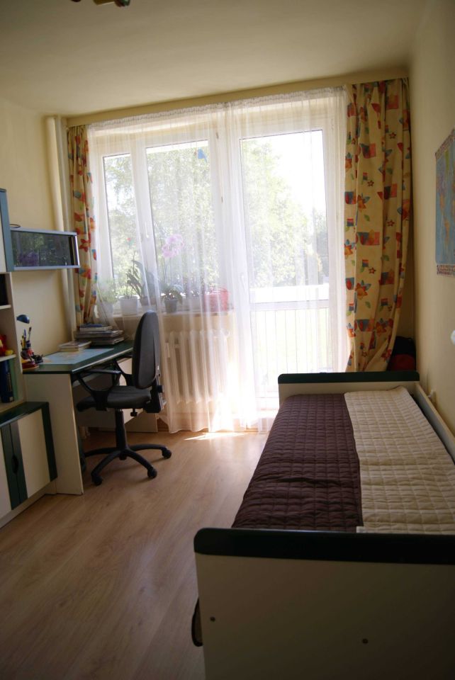 Mieszkanie 4-pokojowe Katowice os. Tysiąclecia, ul. Bolesława Chrobrego. Zdjęcie 5