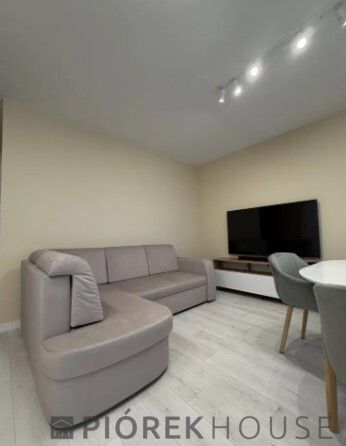 Mieszkanie 3-pokojowe Warszawa Ursus, ul. Giserska. Zdjęcie 3