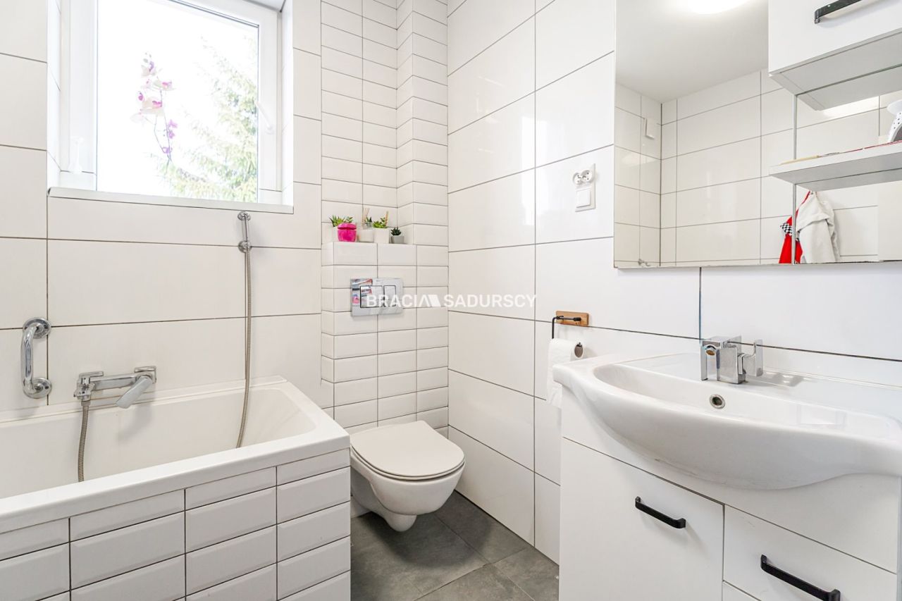 dom wolnostojący, 7 pokoi Myślenice. Zdjęcie 26