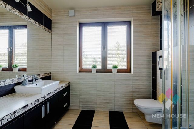 dom wolnostojący, 5 pokoi Ruś. Zdjęcie 6