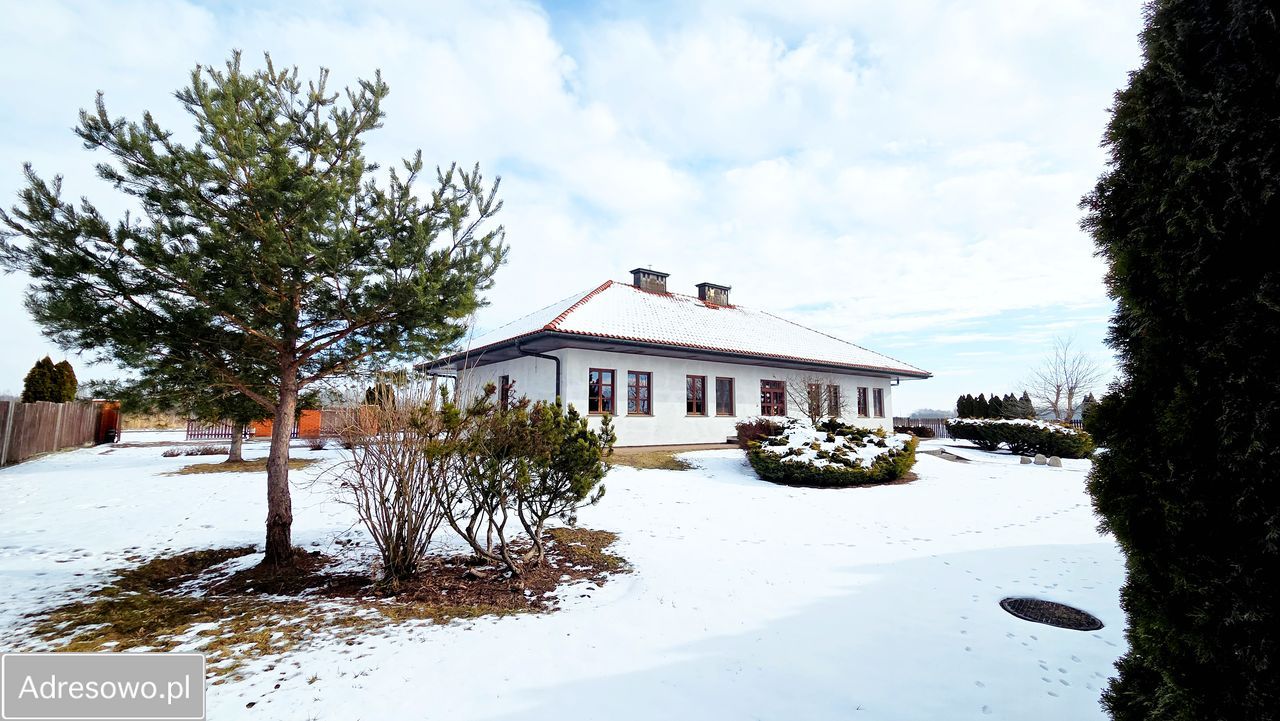 dom wolnostojący, 4 pokoje Krzywołęcz. Zdjęcie 2