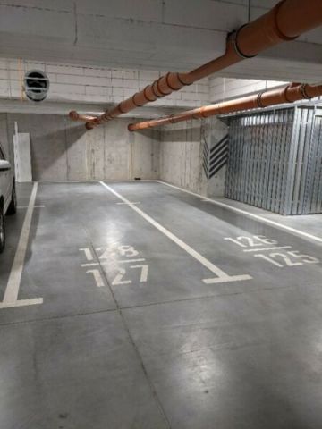 Garaż/miejsce parkingowe Poznań, ul. Saperska. Zdjęcie 1