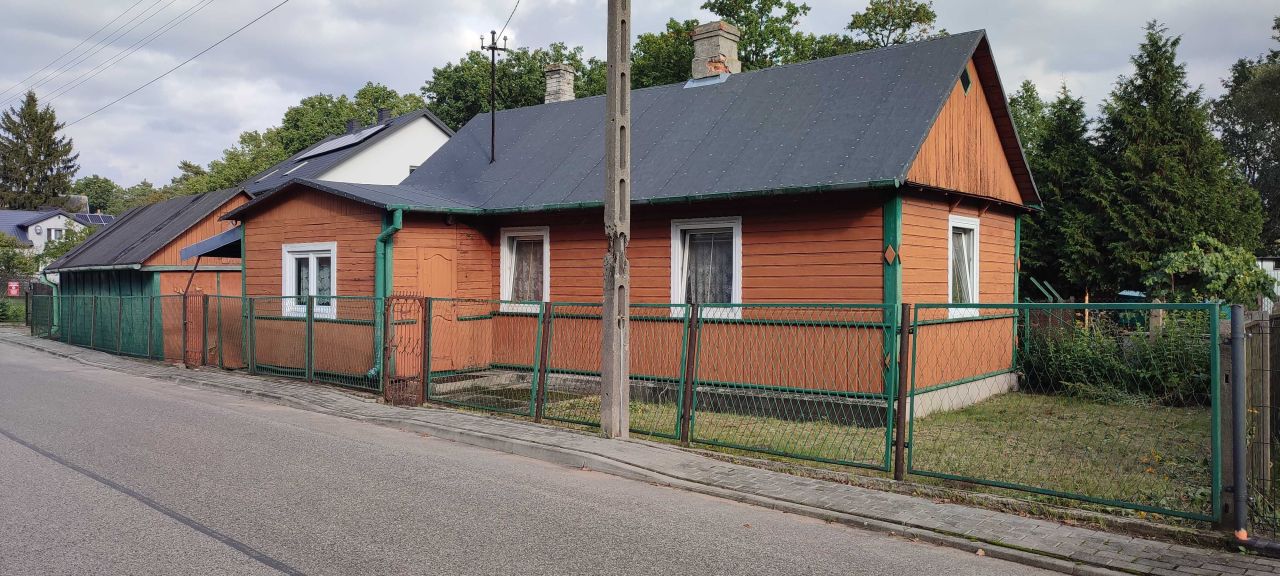 dom wolnostojący, 2 pokoje Ryki. Zdjęcie 1