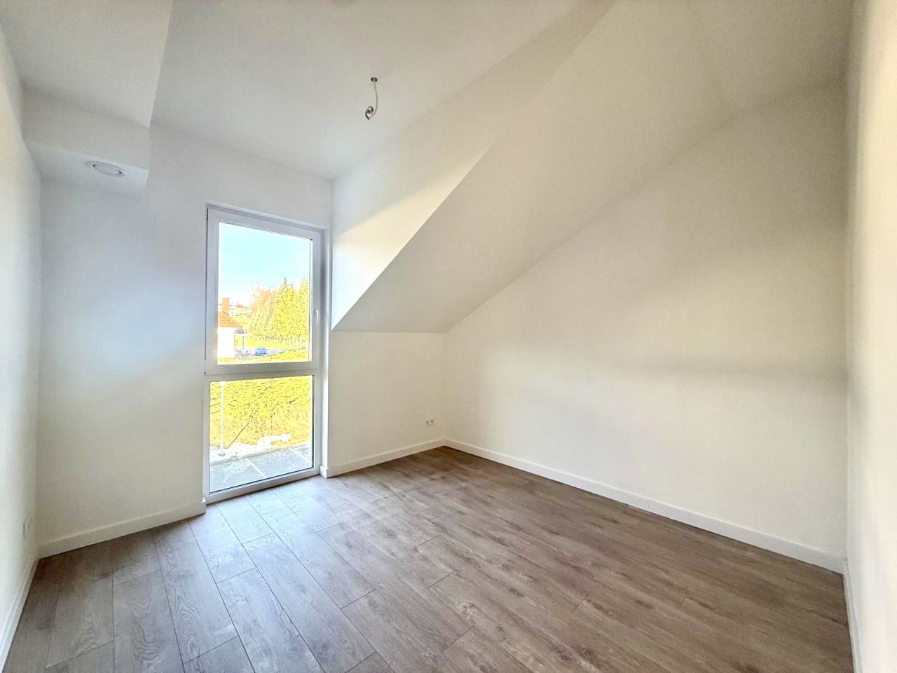 Mieszkanie 3-pokojowe Myślenice. Zdjęcie 6