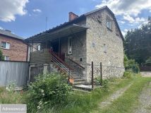 dom wolnostojący, 4 pokoje Pogorzyce, ul. Wapienna. Zdjęcie 1