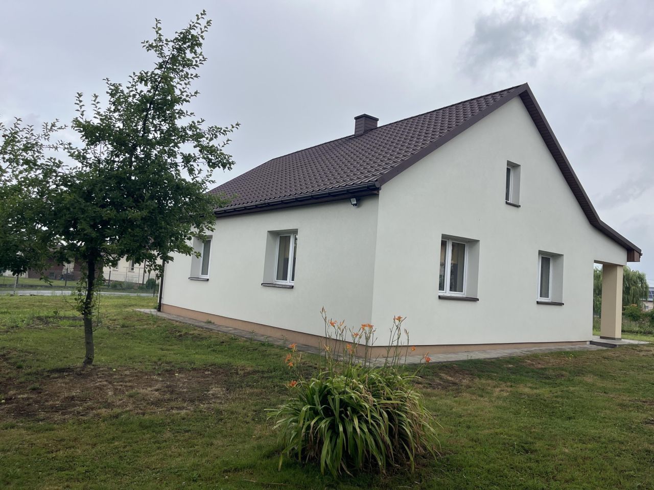 dom wolnostojący, 3 pokoje Koniaczów. Zdjęcie 1