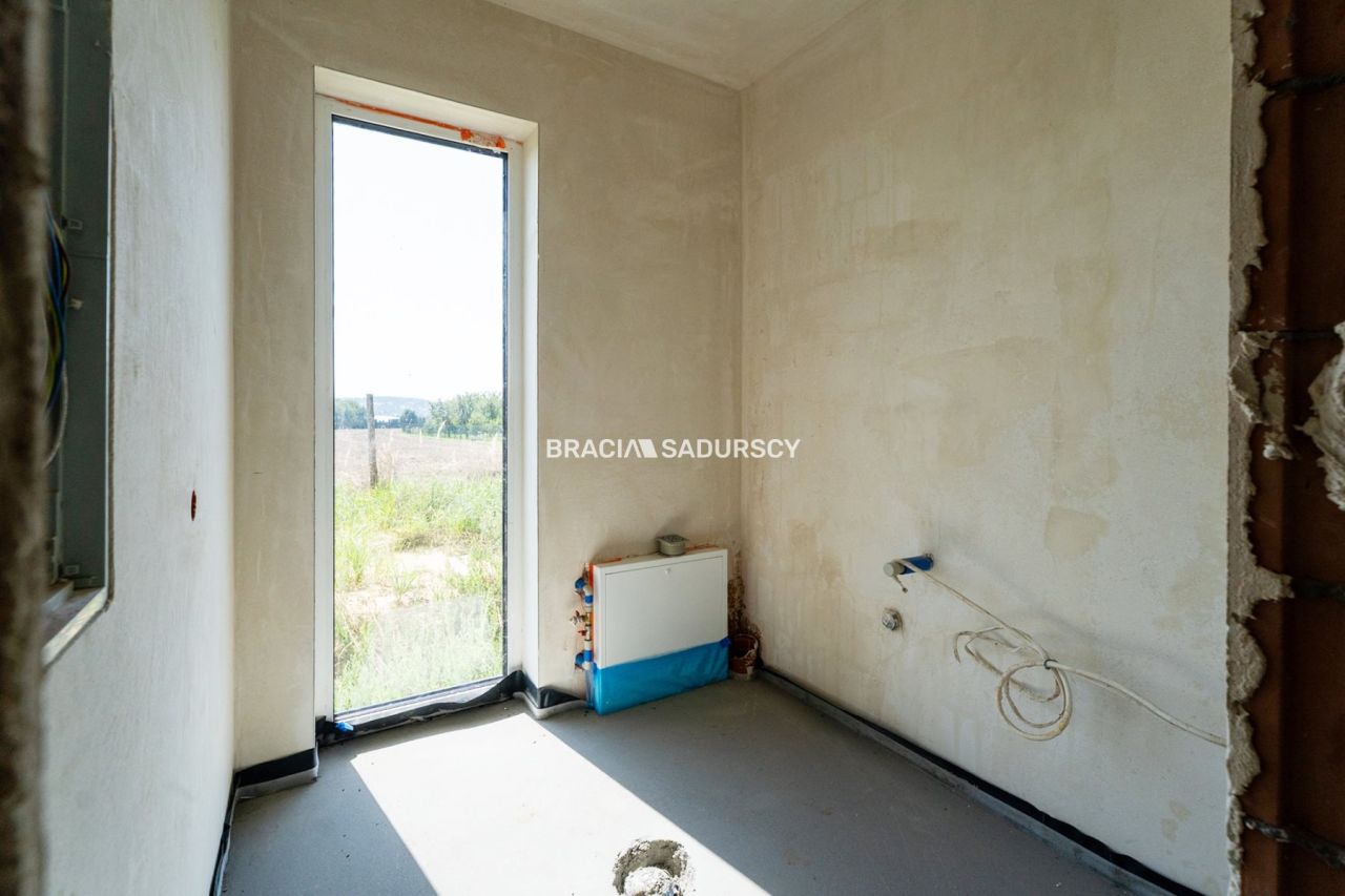 dom wolnostojący, 4 pokoje Ujazd. Zdjęcie 11