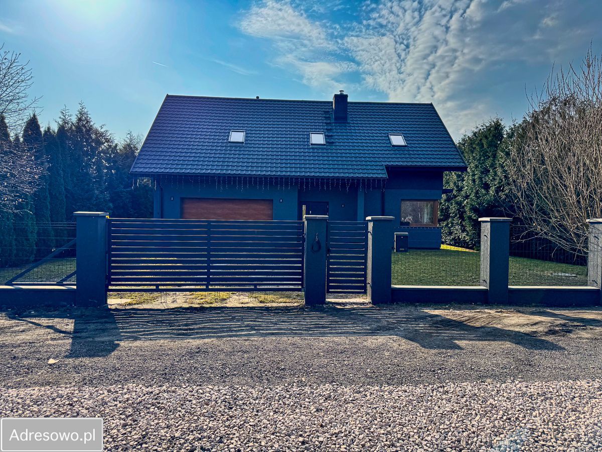 dom wolnostojący, 5 pokoi Międzyborów. Zdjęcie 1