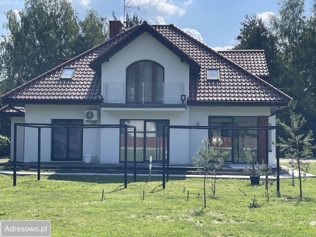 dom wolnostojący, 6 pokoi Łomianki. Zdjęcie 1
