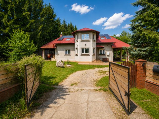 dom wolnostojący, 7 pokoi Mogielnica. Zdjęcie 2