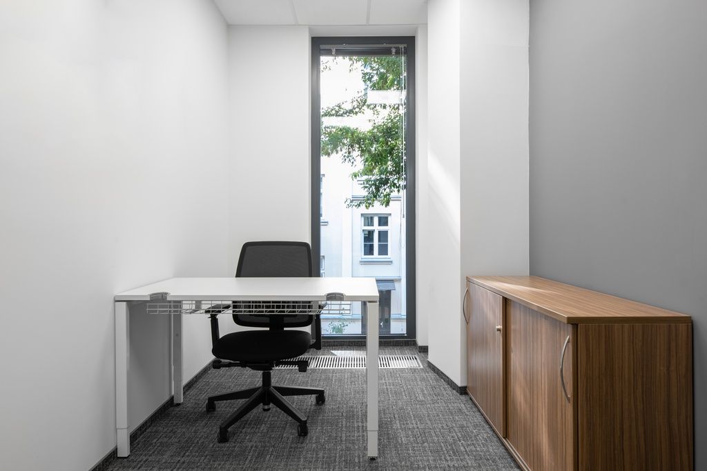 Biuro Warszawa, ul. Solec. Zdjęcie 2