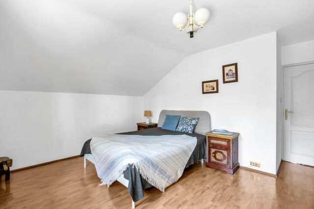 dom wolnostojący, 6 pokoi Izabelin B, ul. Stefana Czarnieckiego. Zdjęcie 14