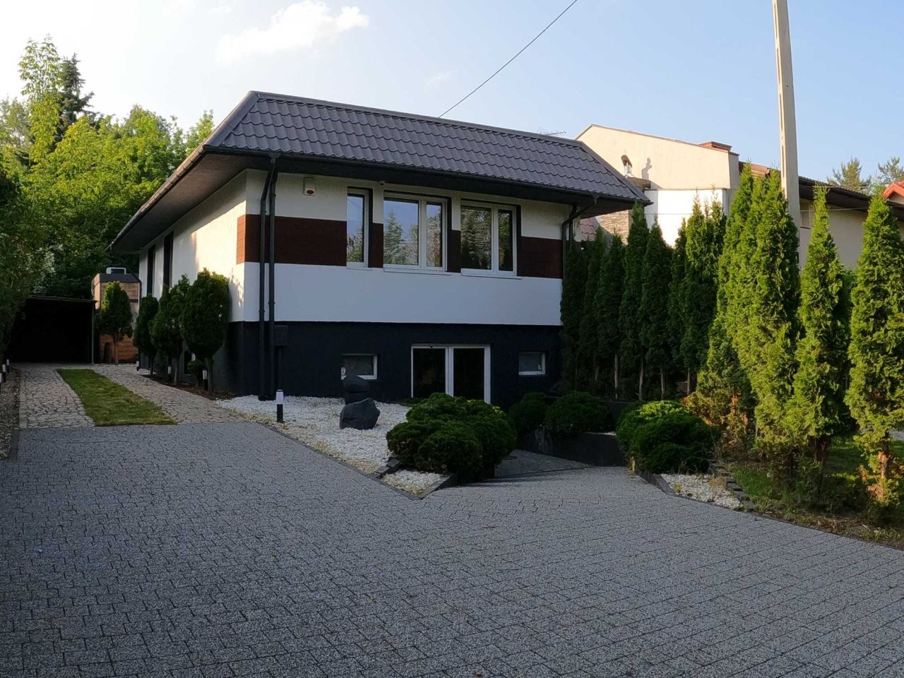 dom wolnostojący Łódź Julianów, ul. Roślinna. Zdjęcie 1