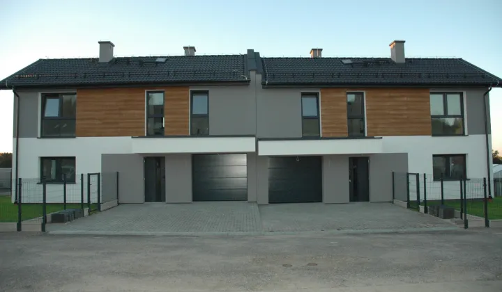 bliźniak, 5 pokoi Gronowo Górne, ul. Agatowa