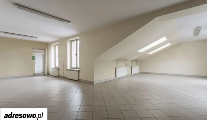 kamienica, 10 pokoi Nowy Targ, ul. Zygmunta Krasińskiego