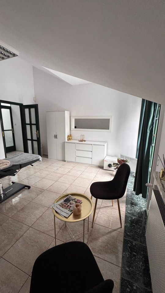 Lokal Kraków Zwierzyniec, ul. Królowej Jadwigi. Zdjęcie 2