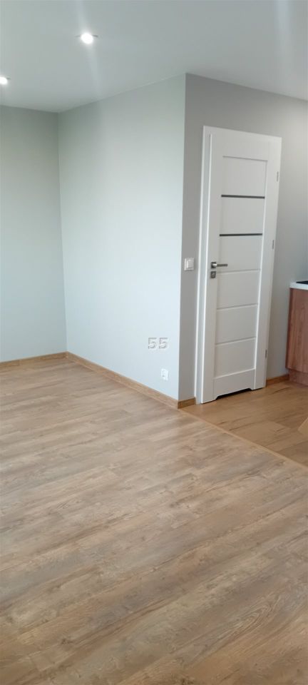Mieszkanie 1-pokojowe Tomaszów Mazowiecki. Zdjęcie 3