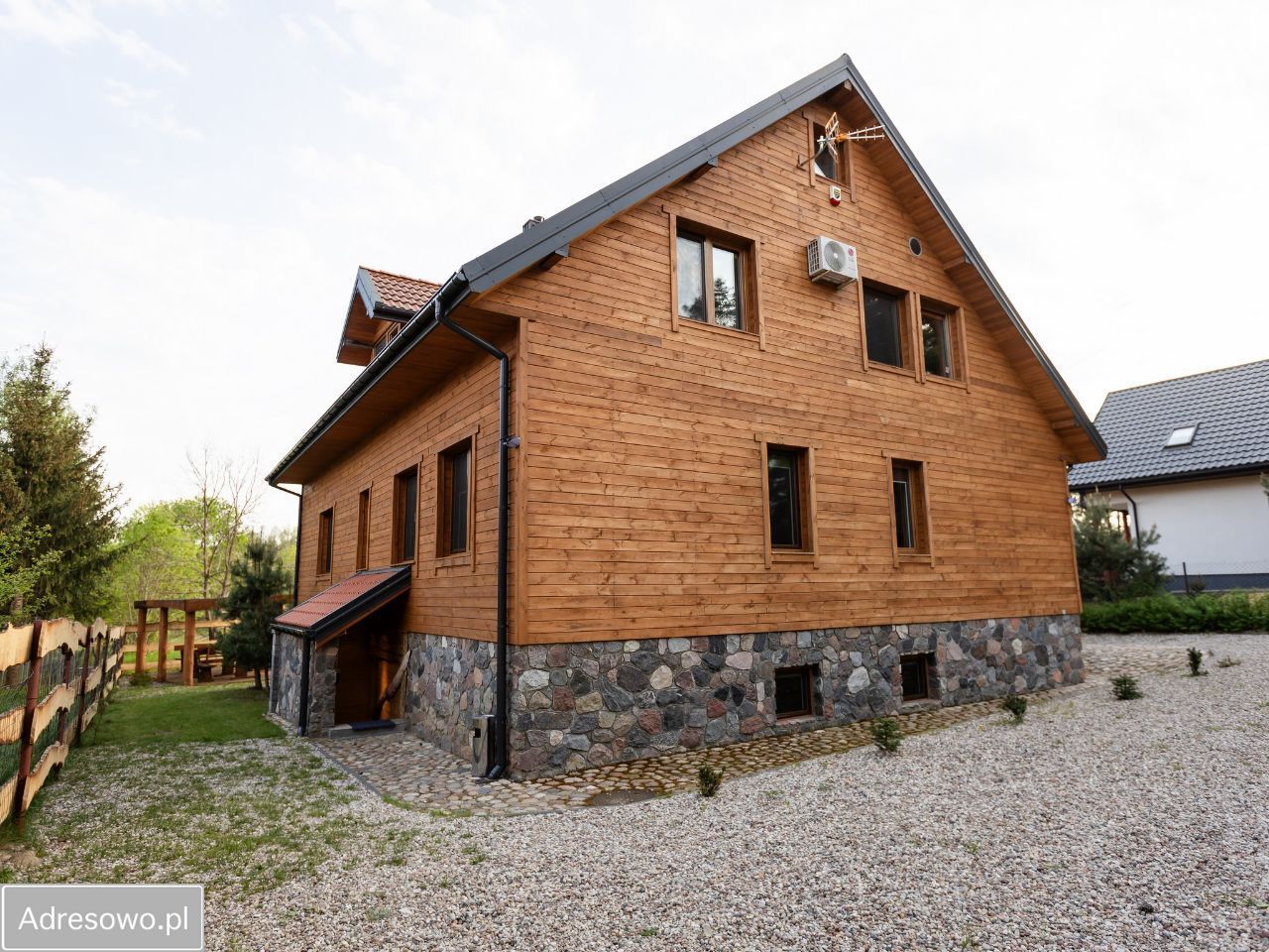 Hotel/pensjonat Warchały, ul. Krótka. Zdjęcie 3