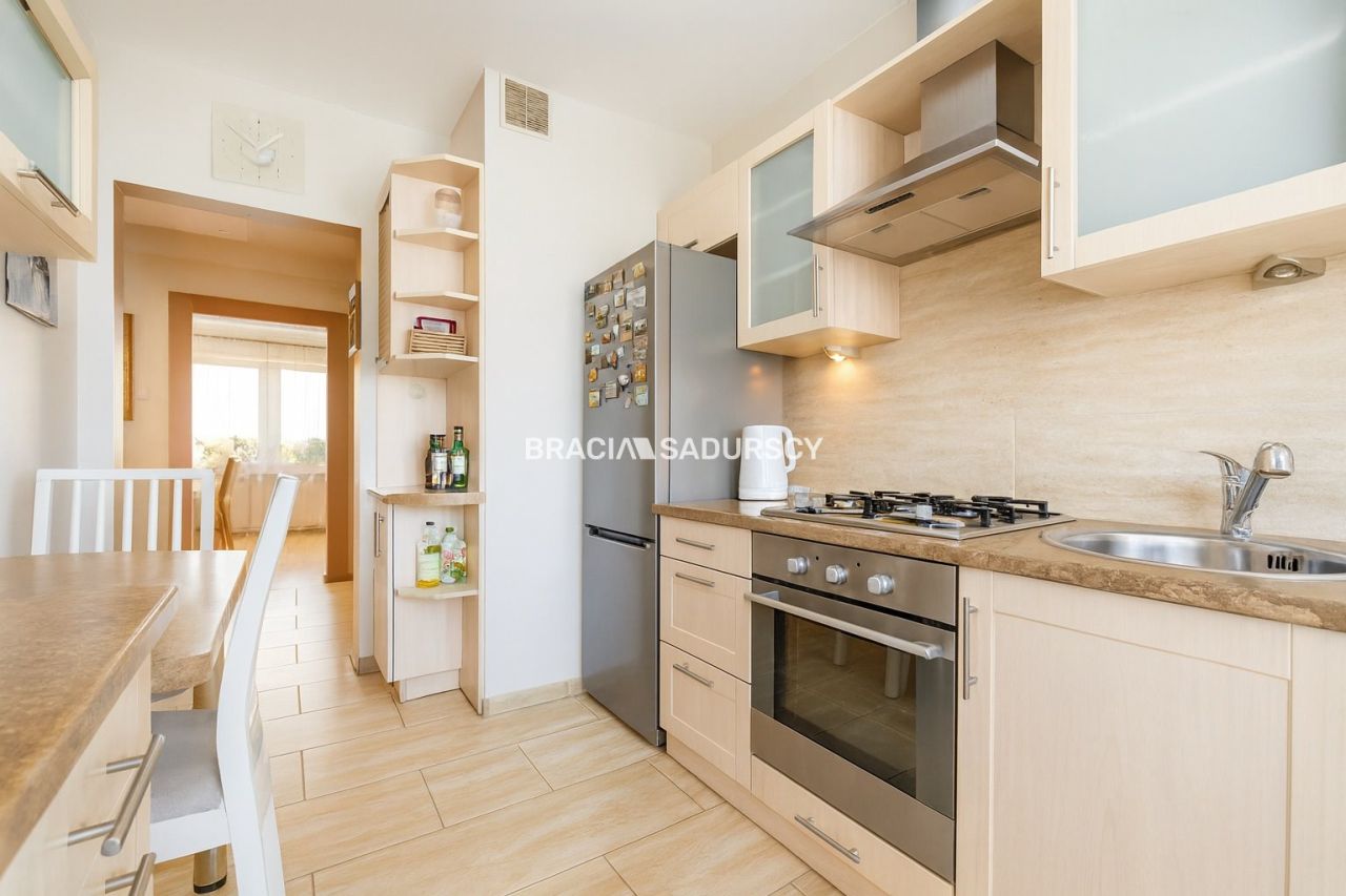 Mieszkanie 4-pokojowe Kraków, ul. Telimeny. Zdjęcie 2