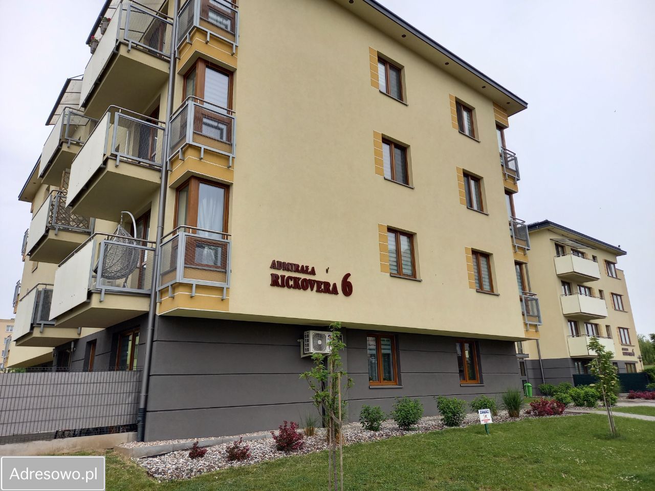 Mieszkanie 3-pokojowe Maków Mazowiecki, ul. Admirała Rickovera. Zdjęcie 1